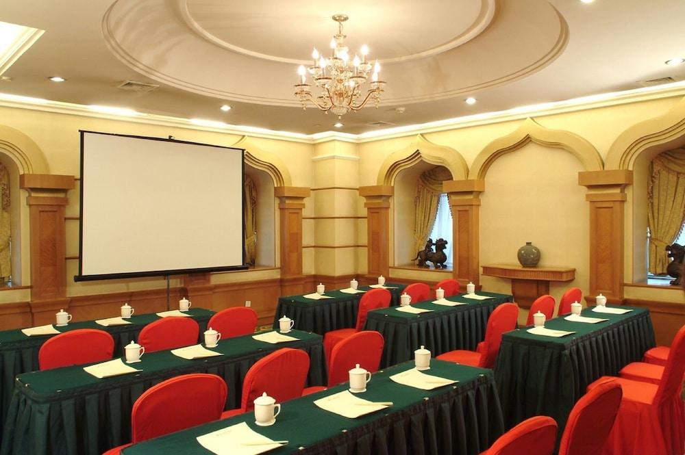 Celebrity International Grand Hotel Beijing Bagian luar foto