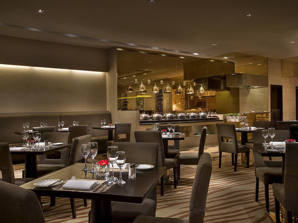 Celebrity International Grand Hotel Beijing Bagian luar foto