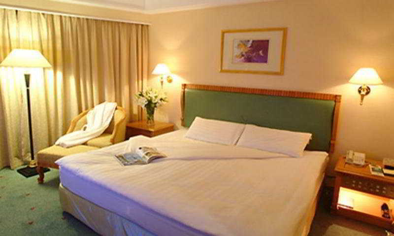 Celebrity International Grand Hotel Beijing Bagian luar foto